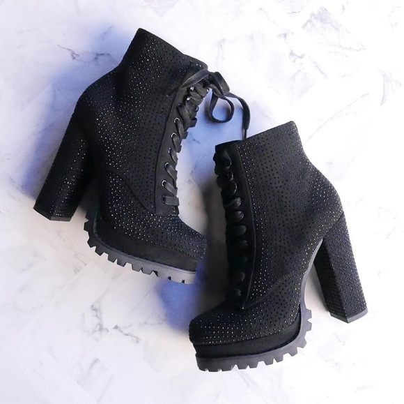 𝙇𝙖𝙨𝙩 𝙎𝙞𝙯𝙚 10 💎Rhinestone Embellished Boot - BLACK Boot - Picture 6 of 9